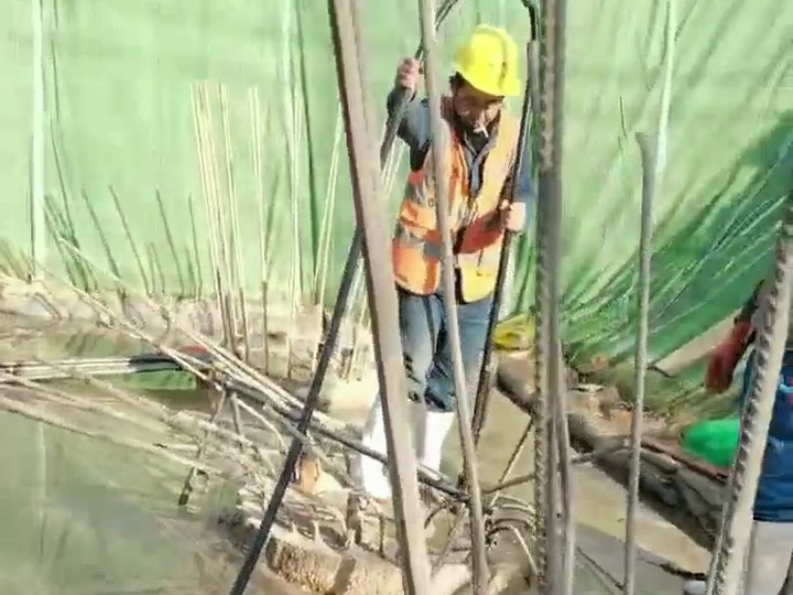 預(yù)埋穿線管堵死疏通