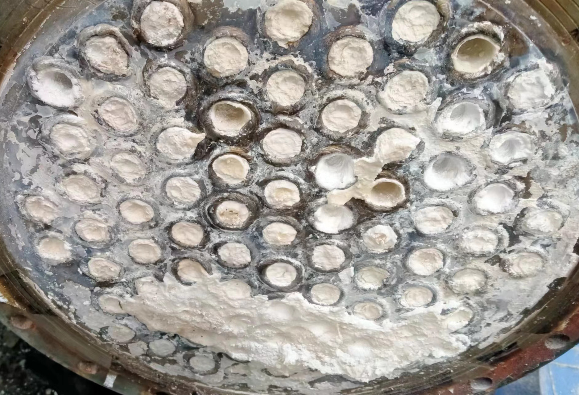 解決三效蒸發(fā)器列管堵塞的有效對(duì)策與維護(hù)策略